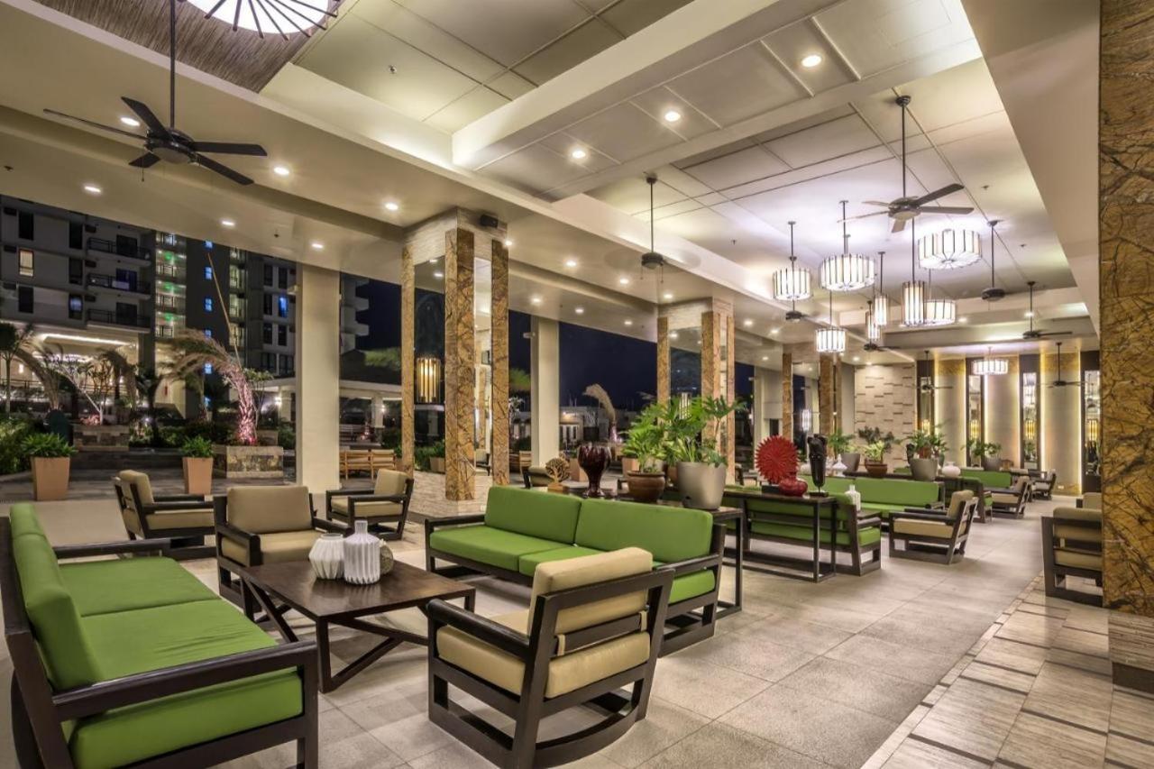 Resort Living Condominium Unit In Metro Manila Esterno foto